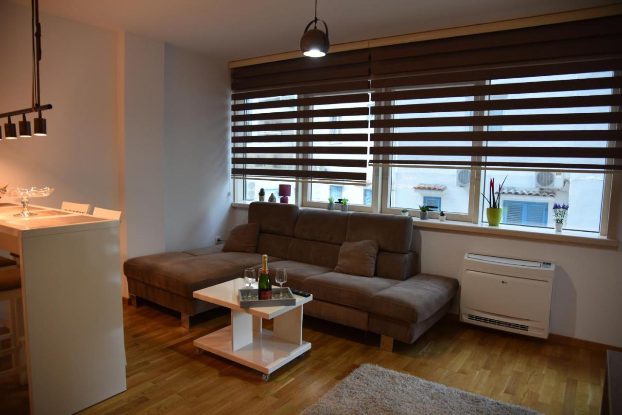 Apartment Lux Fontana Budva Exterior photo