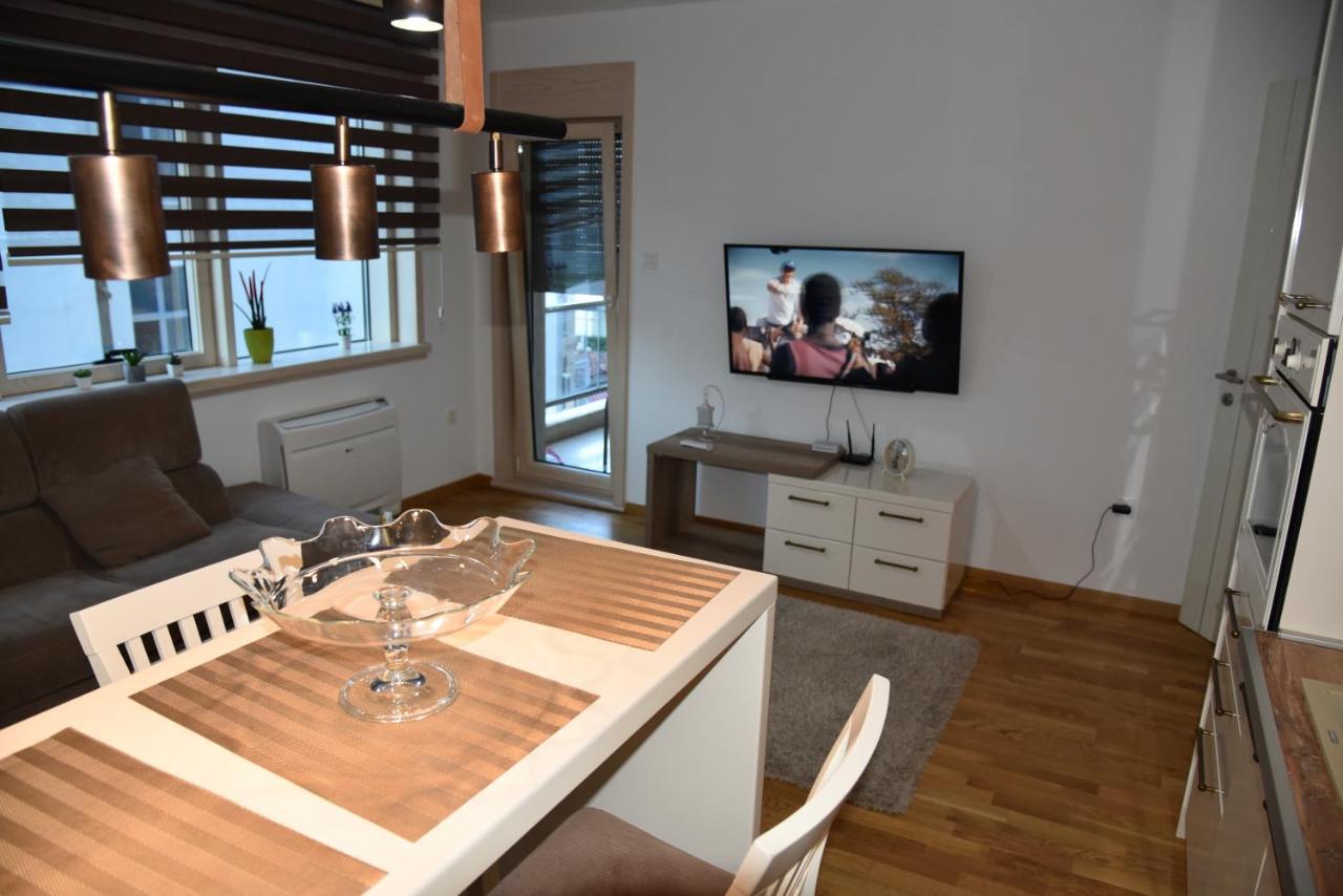 Apartment Lux Fontana Budva Exterior photo